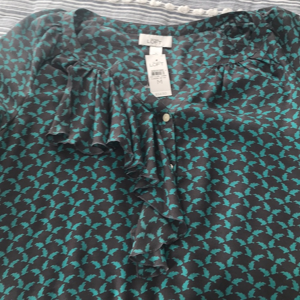 Gorgeous abstract bird print blouse